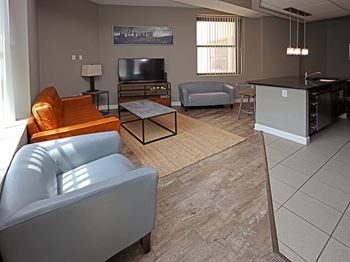 Fully furnished luxury corporate housing available*